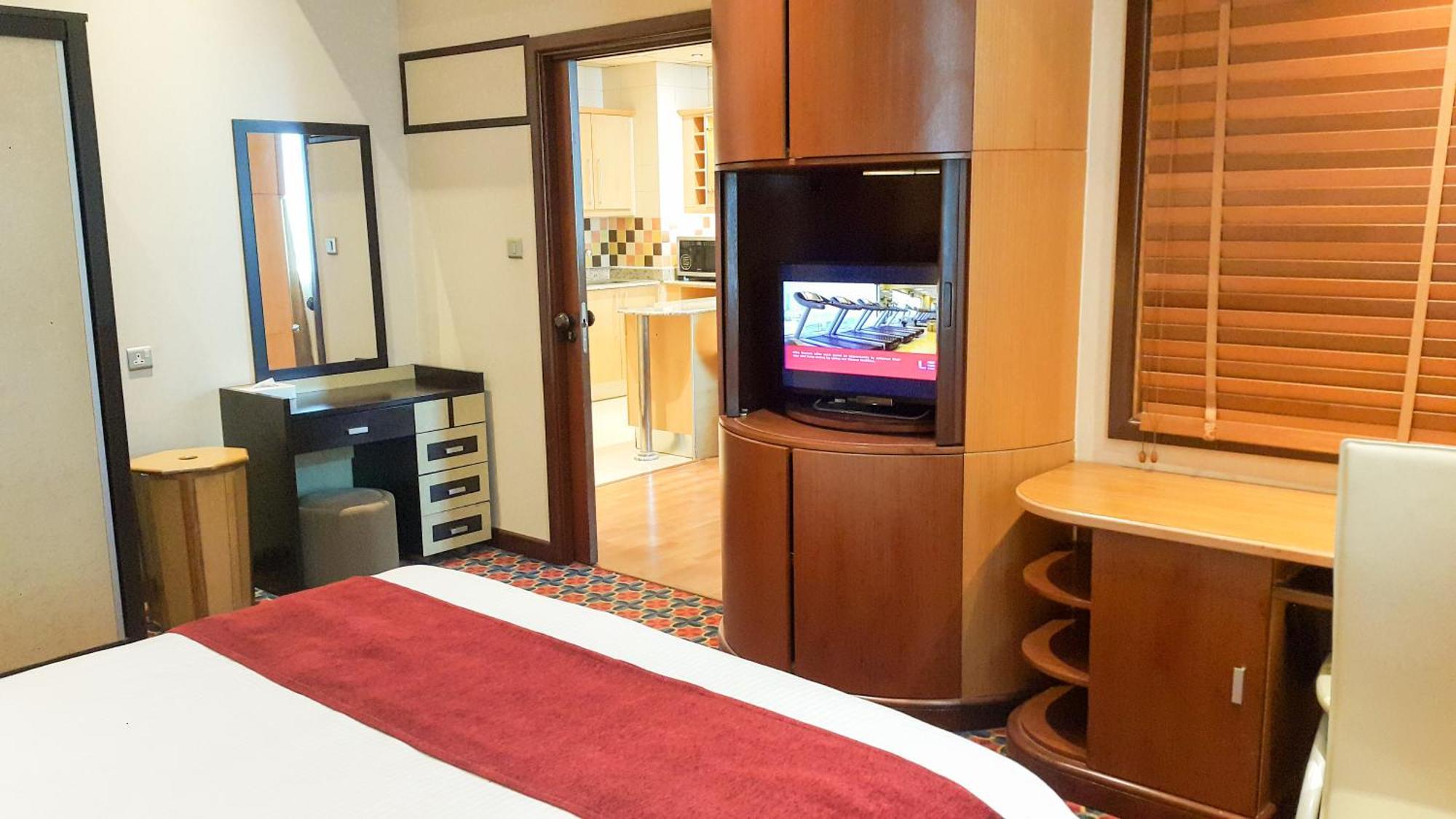 City Center Hotel Manama Room photo
