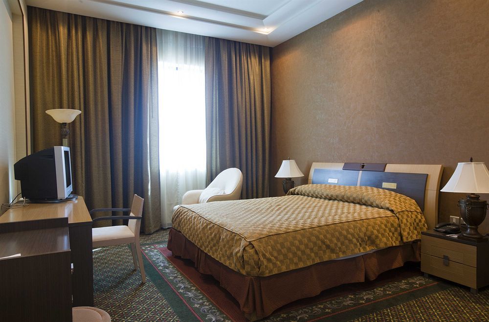 City Center Hotel Manama Exterior photo